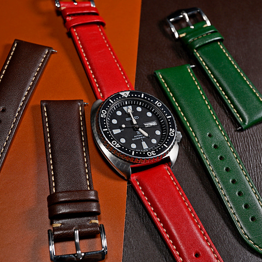Quick Release Classic Leather Watch Strap in Red w/ Silver Buckle (22mm)