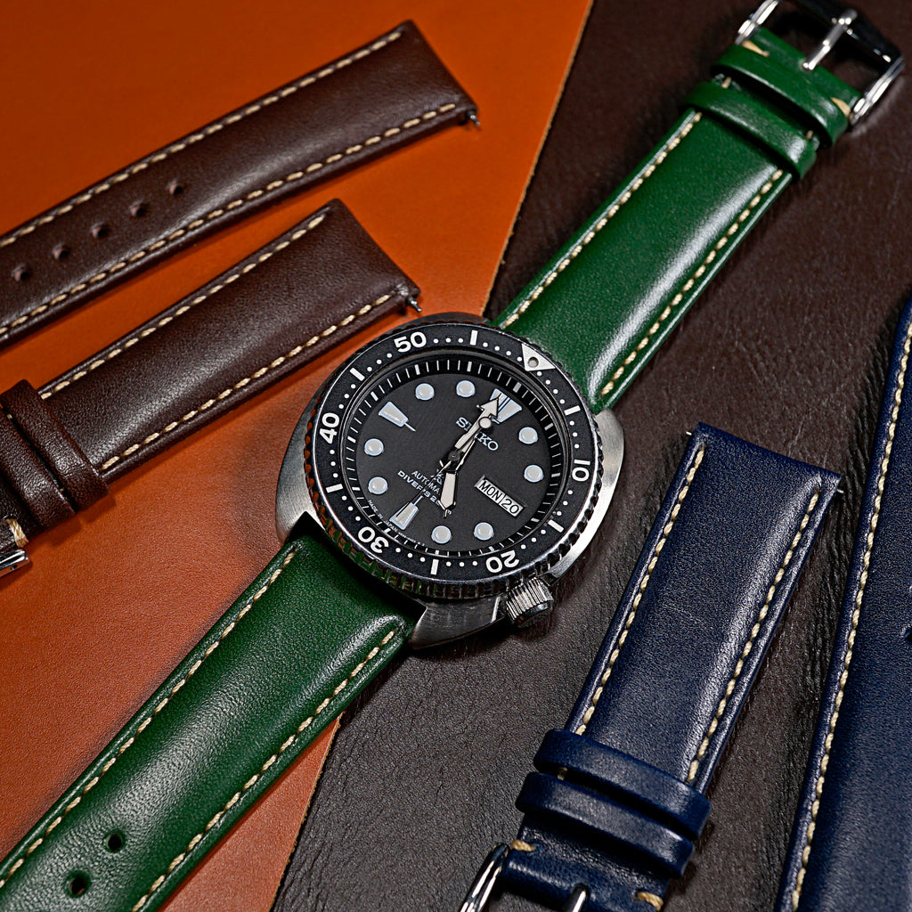 Quick Release Classic Leather Watch Strap in Green w/ Silver Buckle (22mm)