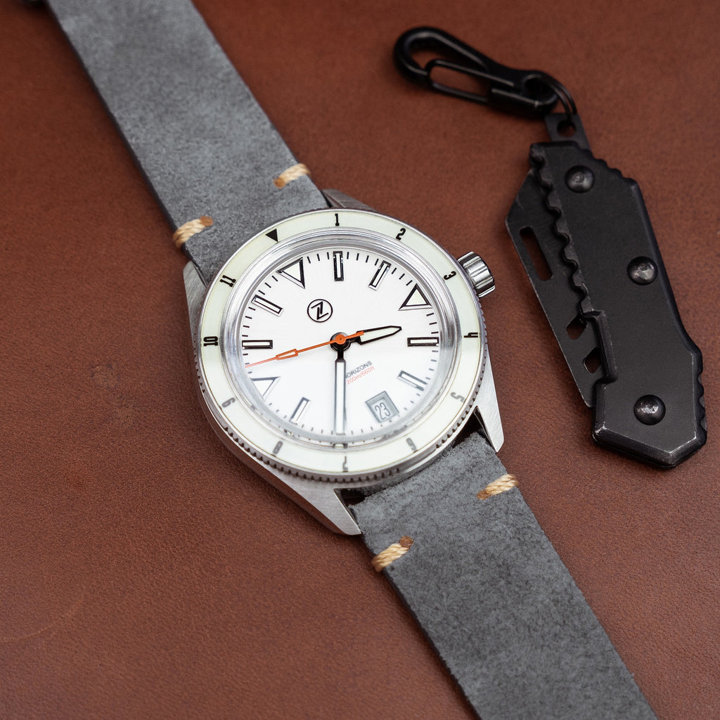 Premium Vintage Suede Leather Watch Strap in Grey w/ Silver Buckle (22mm)